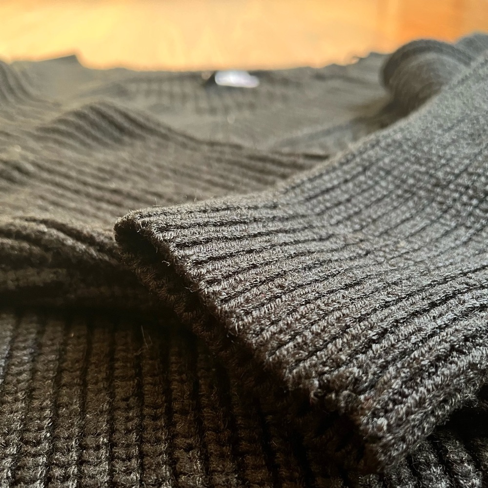 Knitted sweater - Picture 7 of 8
